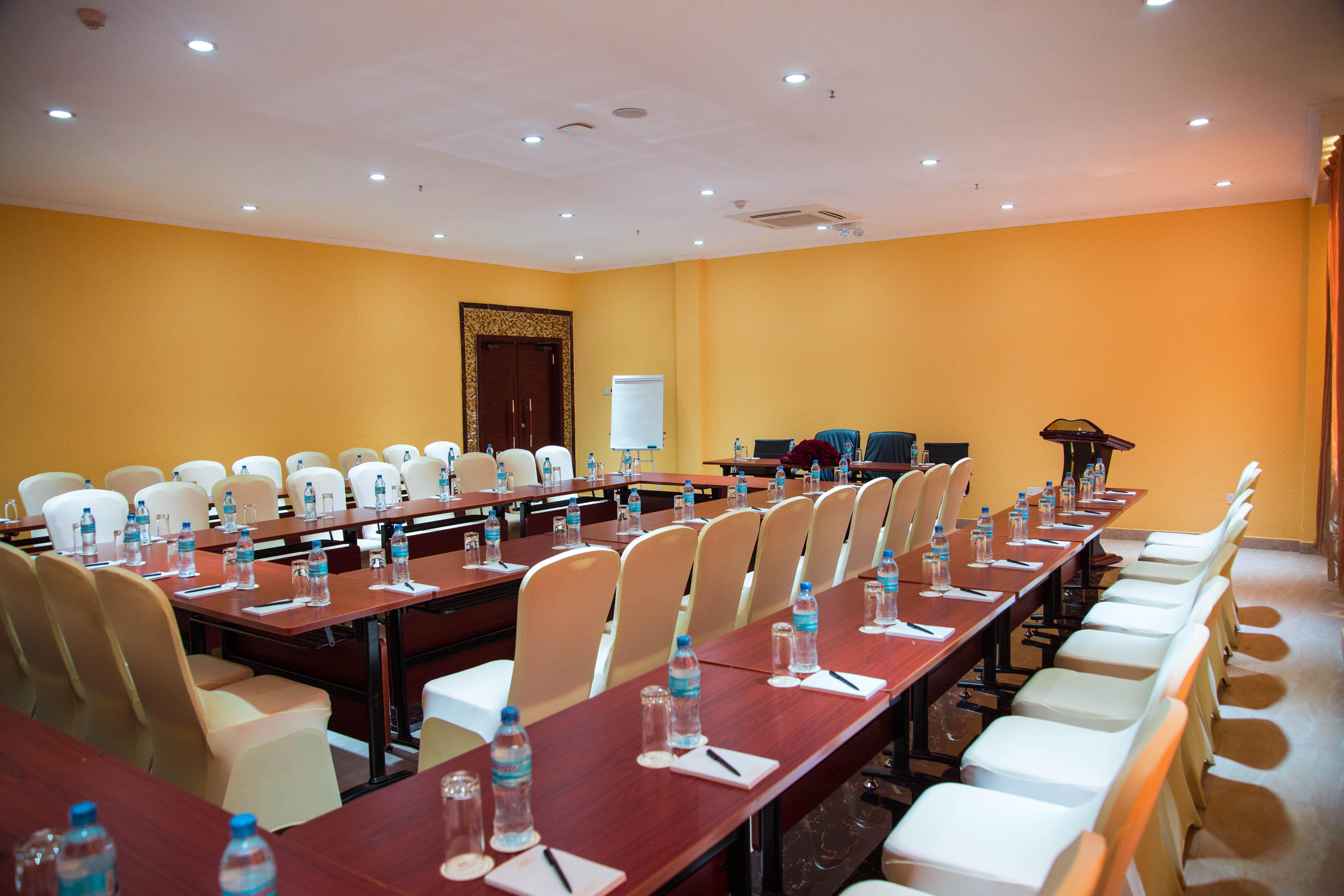 Tiffany Diamond Hotels Ltd - Makunganya Νταρ ες Σαλάμ Εξωτερικό φωτογραφία